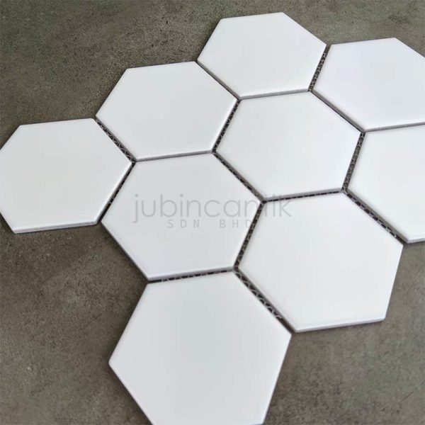 Hexagon-Matt-White-Mosaic-4-1.jpg